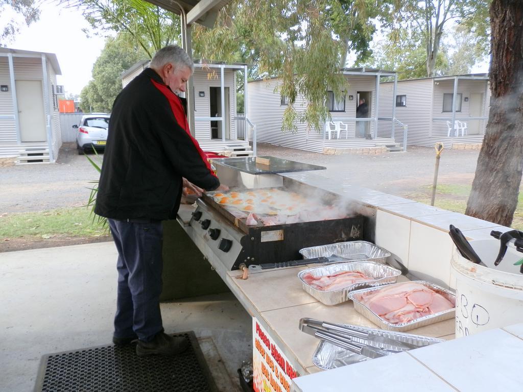 Narrabri Motel And Caravan Park Exteriér fotografie